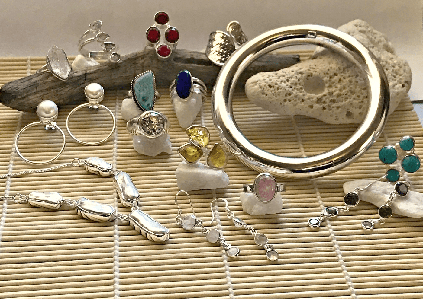 What’s the difference between Sterling Silver, Silver Overlay and Silver Plated Jewellery? - Desiderate PTY LTD